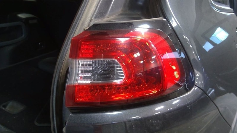 Passenger Tail Light Quarter Panel Mounted LED Fits 14-18 CHEROKEE 3440857