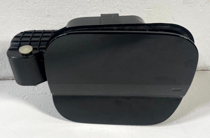 2024-2026 HYUNDAI SANTA FE FUEL GAS TANK FILLER DOOR HOUSING BLACK (S3B) #111256