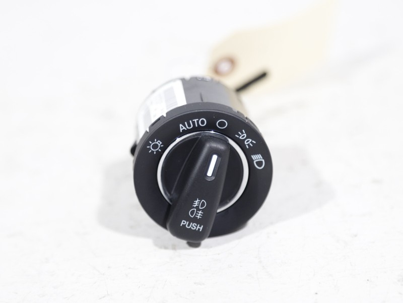 2017 - 2020 MASERATI LEVANTE M161 HEAD LIGHT LAMP CONTROL SWITCH OEM