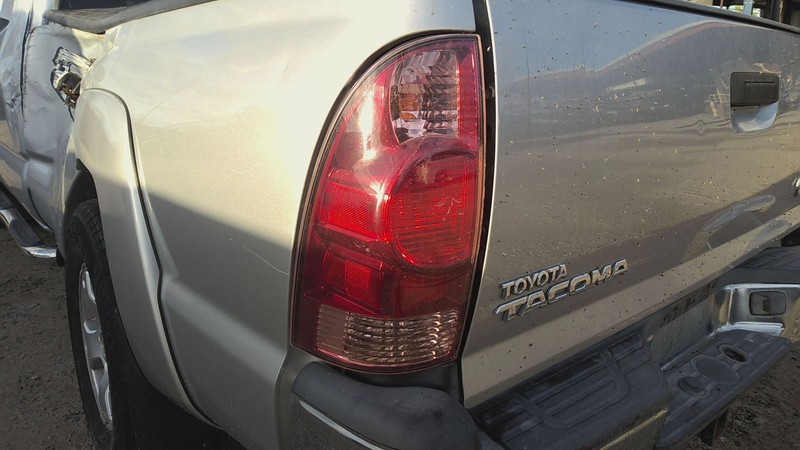 Tail Light Assembly TOYOTA TACOMA Left 05 06 07 08 09 10 11 12 13 14 15