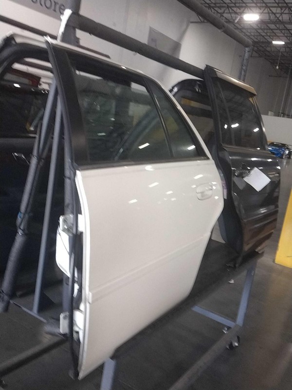 2004 Cadillac DeVille Left Door White OEM Used 4DR Sedan 91549 147K Miles