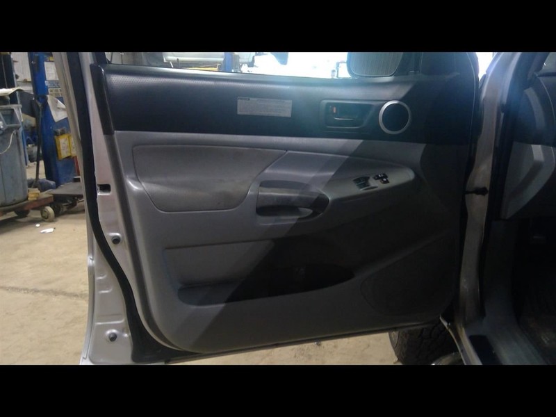 2006 TACOMA Driver Left Front Door Trim Panel 1630741