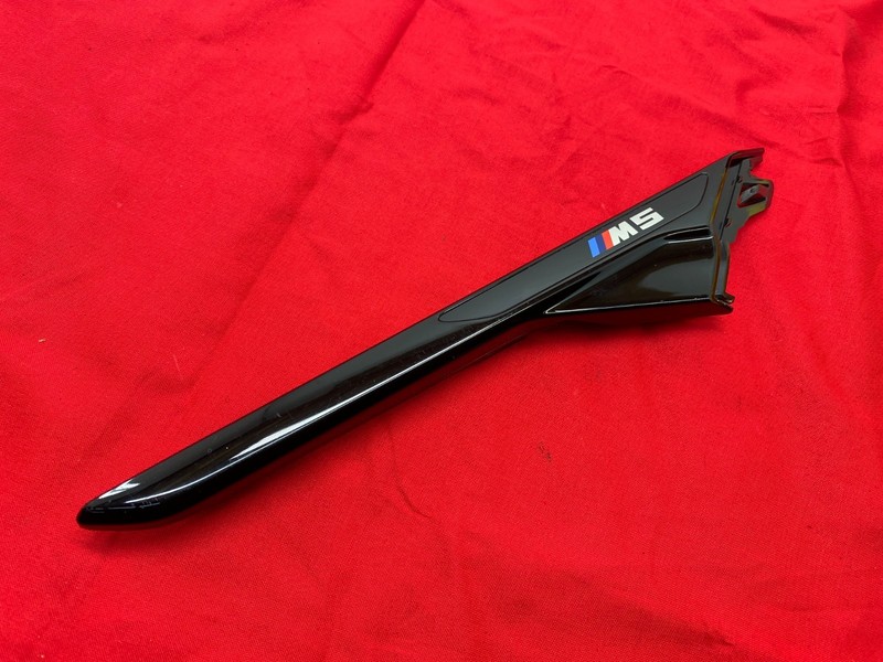 18-23 BMW F90 M5 COMP Right Passenger Side Fender Wing Badge Trim Black OEM✅