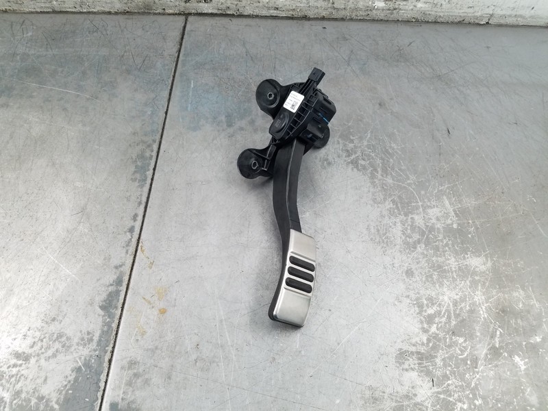 2018 Ford Mustang Shelby GT350R Accelerator Throttle Pedal #0117 A6