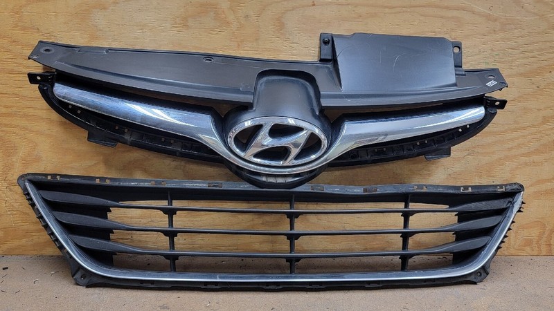 2014 2015 2016 Hyundai Elantra Sedan Upper Front Grille W/Emblem 863513X800 OEM*