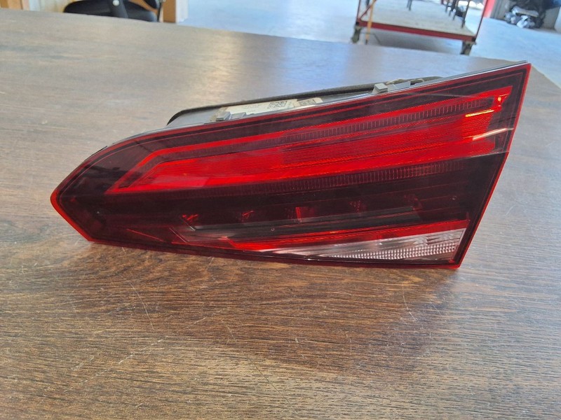 Passenger Right Tail Light Decklid Mounted Fits 20-22 PASSAT 3557354