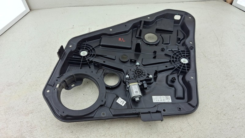2020-2025 KIA SOUL REAR LEFT SIDE DOOR WINDOW REGULATOR & MOTOR OEM