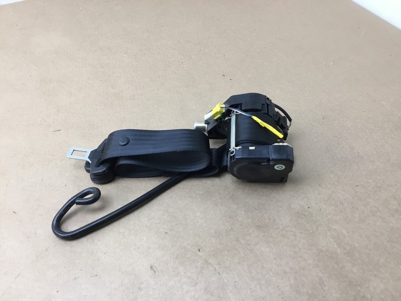 Maserati Coupe GT 2003 Front Right Passenger Seat Belt Retractor 02-06 ;:Y