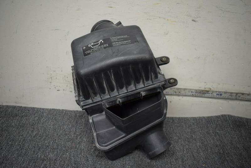 2001-2006 BMW M3 AIR BOX SUCTION SILENCER ASSEMBLY GENUINE OEM 7831274