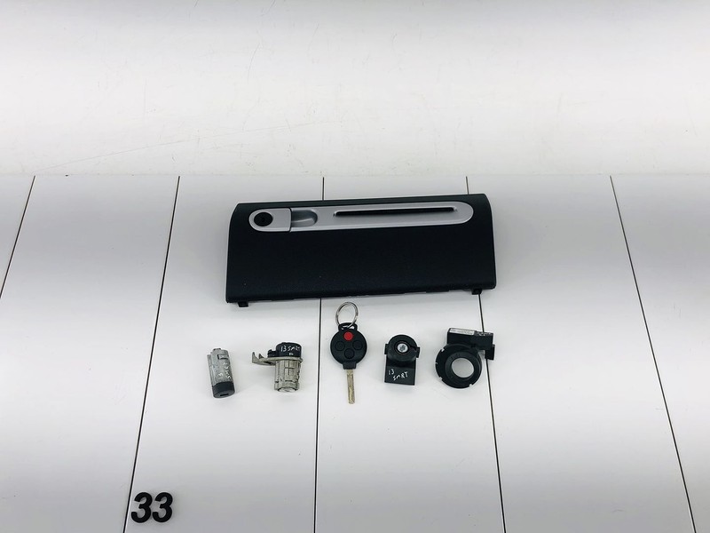 08-13 SMART FORTWO GLOVE DOOR & CENTRAL LOCK & IMMOBILIZER RING W/ KEY OEM
