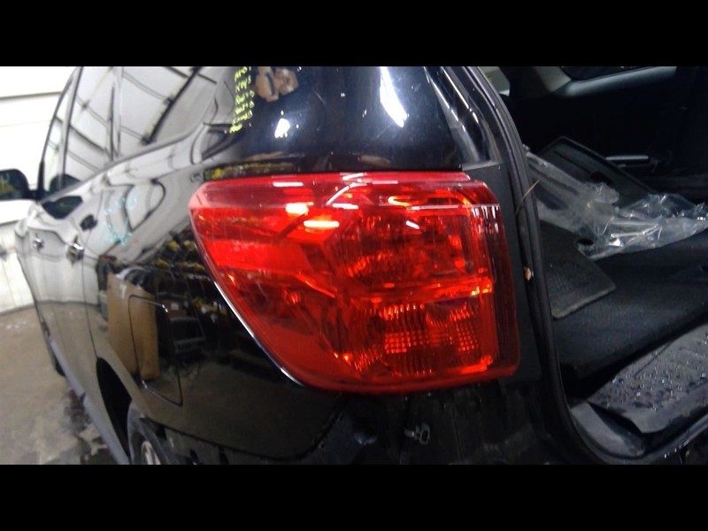 Driver Tail Light Quarter Panel Mounted Fits 17-20 PATHFINDER 1562020