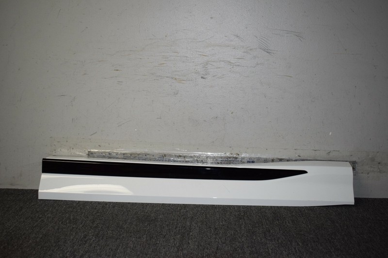 2019-2020 AUDI 83A-853-959-B-GRU LEFT COVER