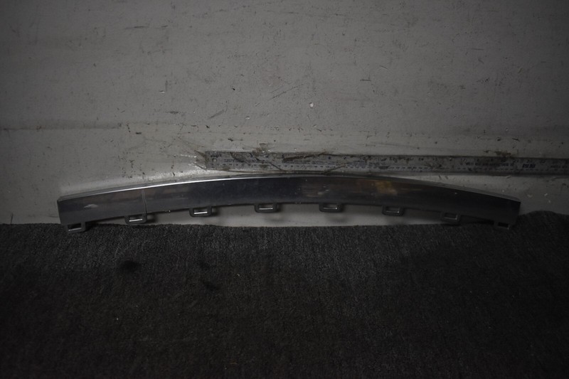 2013-2016 GMC ACADIA SLE FRONT MOLDING STRIP FACTORY OEM