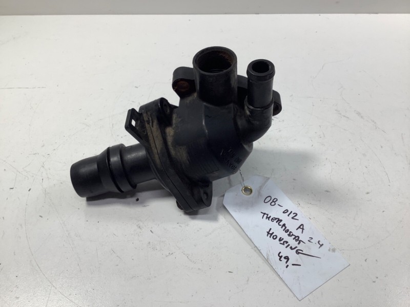 08-012 Honda Accord 2.4L Case, Thermostat Housing 19320-R40-A01 OEM