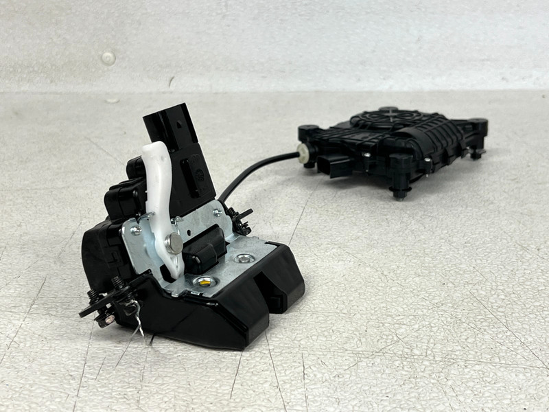 ⭐2020-2025 HYUNDAI PALISADE REAR TRUNK LIFTGATE LOCK LATCH ACTUATOR OEM LOT2737