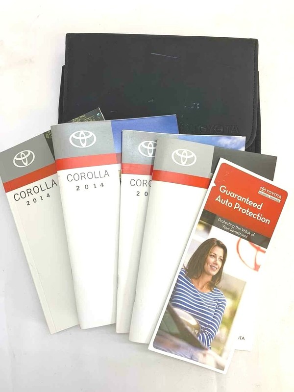 2014 Toyota Corolla Complete Owners Manual With Carrying Pouch