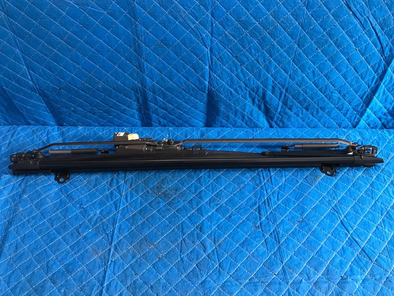 07-17 Lexus Ls460 Rear Window Sunshade OEM 64350-50020
