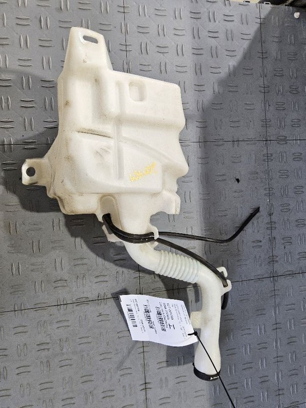 Wash Reservoir Flexible Neck Fits 10-17 EQUINOX 3458762