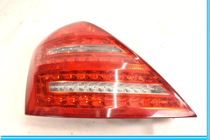 10-13 Mercedes W221 S550 S63 AMG Left Driver Side Taillight Tail Light Lamp OEM