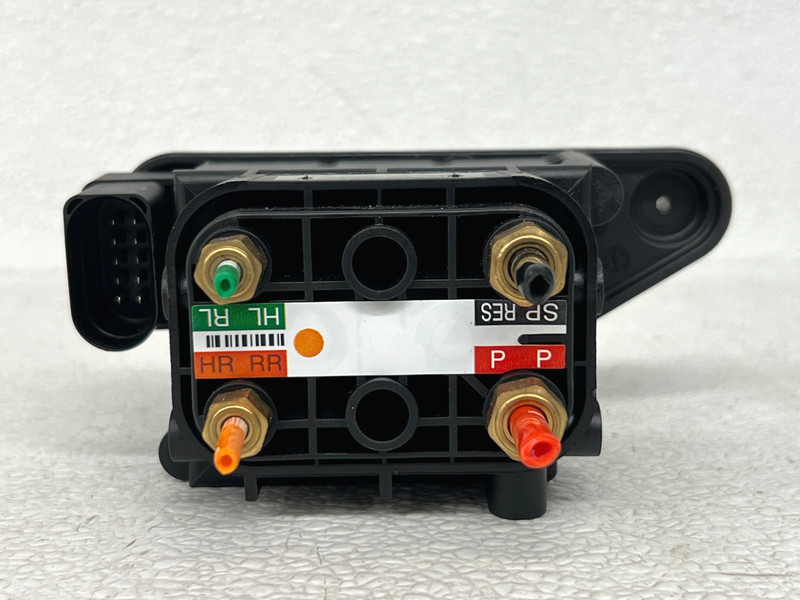 ⭐2010-2019 JAGUAR XJ AIR SUSPENSION CONTROL VALVE SOLENOID & BRACKET OEM LOT2614