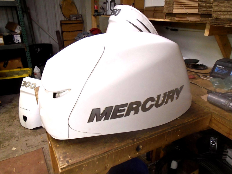 White Mercury 350 Hp Verado TOP COWL ASSY 8M0100170/8M0100171 200-400 Hp Engine