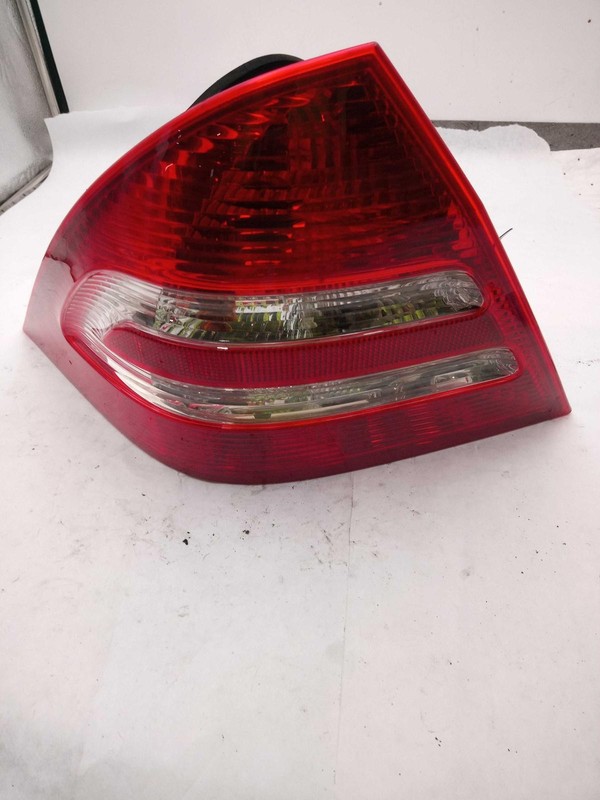 2007 Mercedes-Benz C-Class Left Tail Light Assembly Black 147707 Used 66K Miles