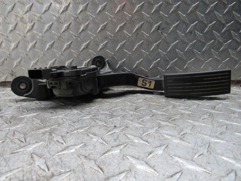 2015 KIA RIO ACCELERATOR GAS PEDAL 1.8L 4CYLHTBK