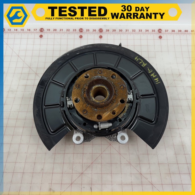 14-16 MASERATI GHIBLI REAR LEFT DRIVER SIDE SPINDLE KNUCKLE W/ HUB OEM