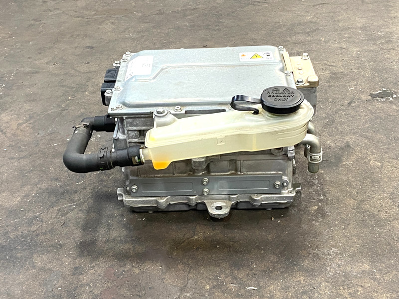 13-16 LINCOLN MKZ 2.0L BATTERY INVERTER CONVERTER OEM #A0.57