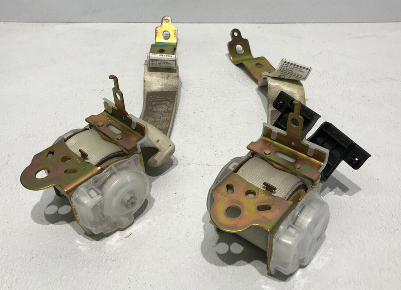 02-06 Lexus SC430 Rear Left Driver & Rear Right Passenger Seat Belts Ivory OEM