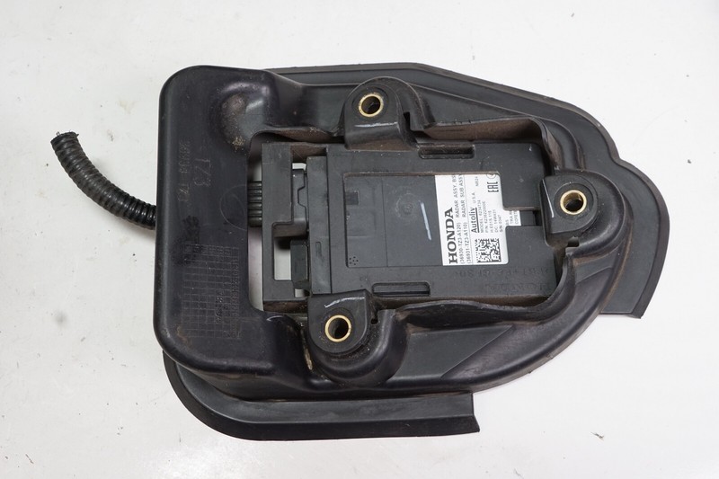 ACURA TLX Rear Right RH Blind Spot Radar Sensor Monitor OEM 2015 - 2017