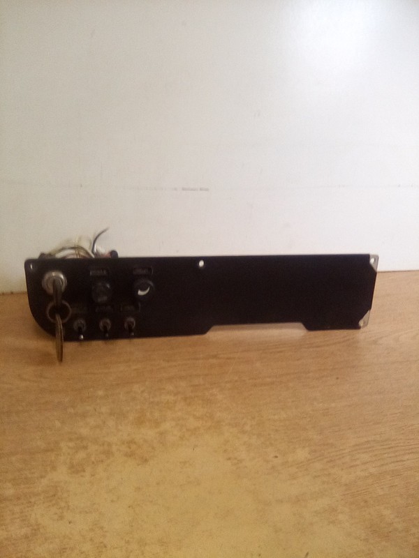 Peterbilt 17-04240-4100 Dash Ignition Switch Panel