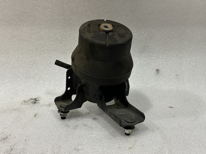 2013-2018 Lexus Es350 3.5L Fwd At Front Engine Motor Mount OEM