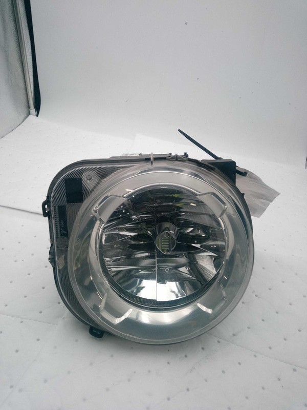 Used Right Headlight Assembly fits: 2017 Jeep Renegade halogen Right Grade B