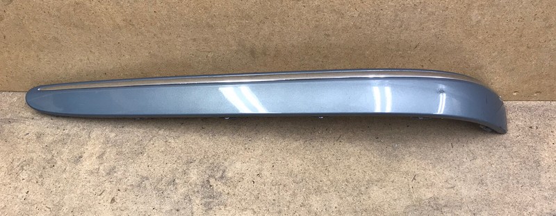 06- 09 MERCEDES E350 04- 06 E55 AMG E320 LEFT REAR BUMPER MOLDING A2118800312