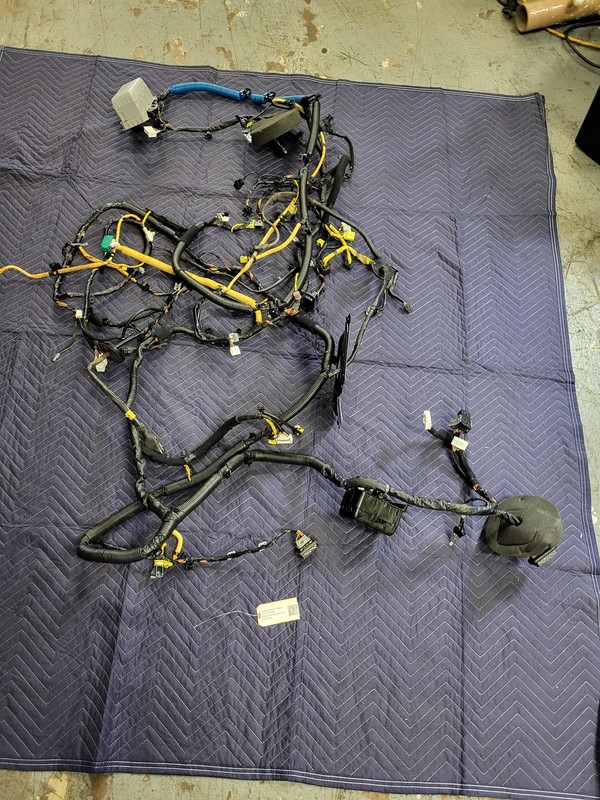 Used Oem Hyundai Body Floor Wiring Harness for 2019 Tucson 2.0L FWD