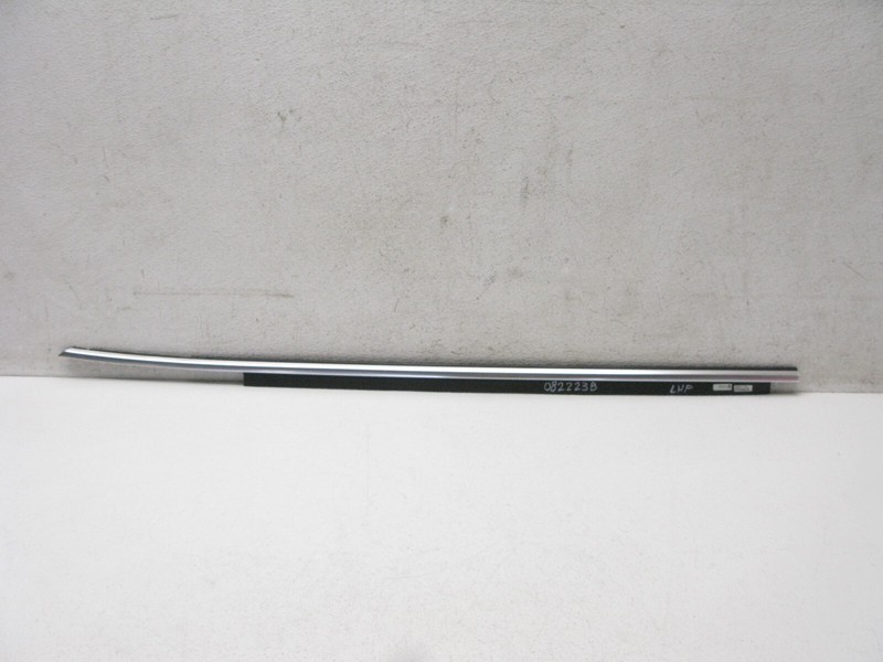 10-17 AUDI 8T A5 S5 CONVERTIBLE DOOR WINDOW STRIP TRIM FRONT LEFT OEM 082223B