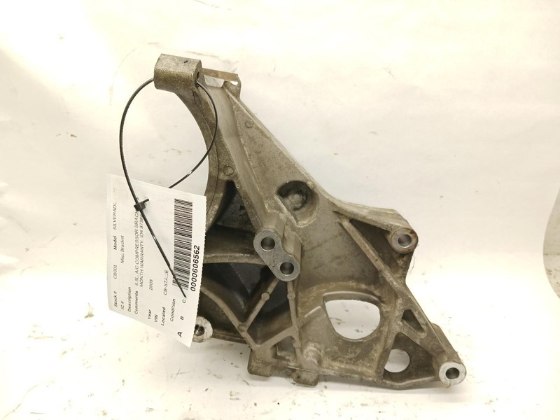 08-'10 CHEVROLET SILVERADO 3500 AC compressor bracket OEM 1 Year Wnty!