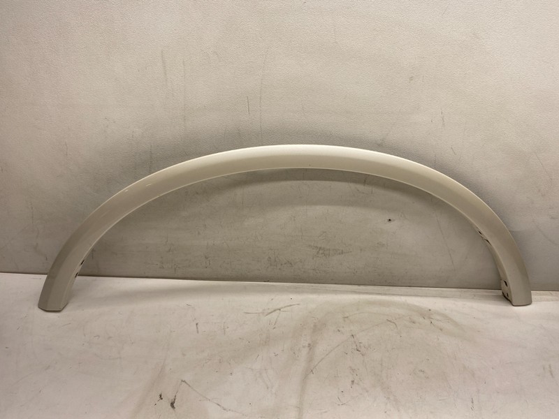2013-2017 BUICK ENCLAVE RIGHT REAR WHEEL ARCH FENDER FLARE WHITE DIAMOND OEM