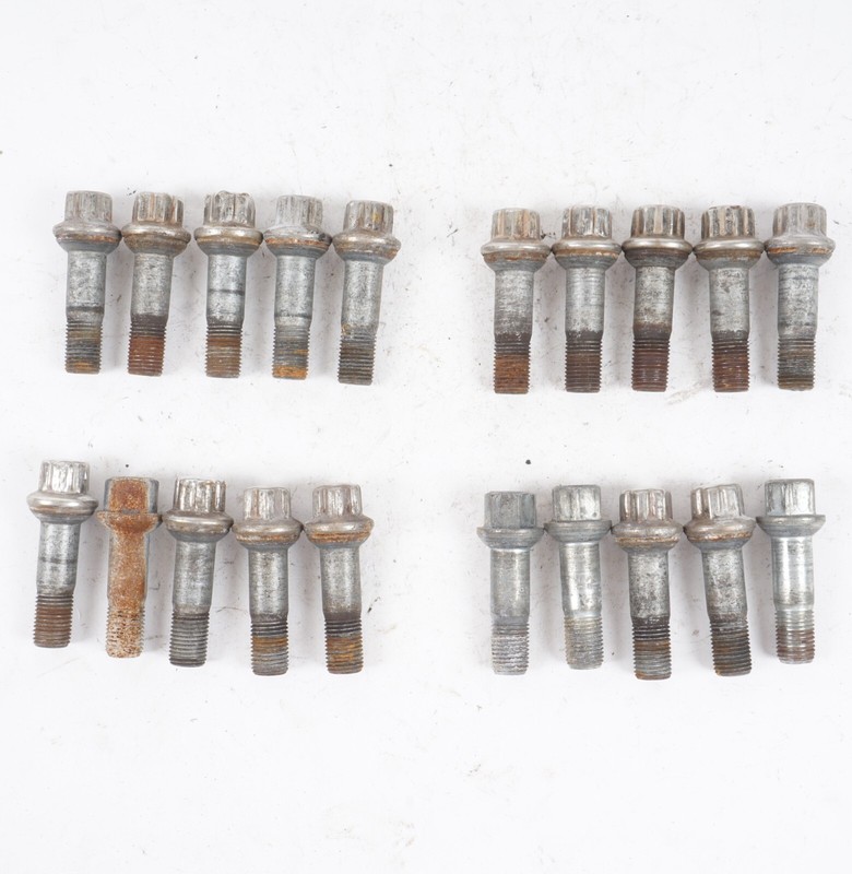 07 - 13 MERCEDES-BENZ W221 S550 WHEEL LUG BOLT BOLTS NUT SET OF 20 OEM