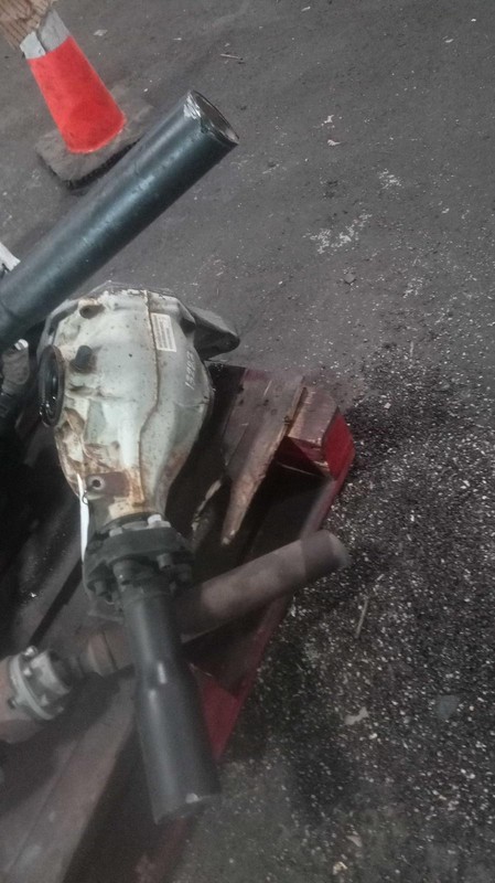 2012 Dodge Charger RWD Differential Carrier Assembly 3.60L OEM 131K Miles