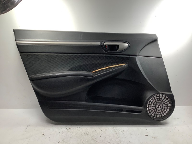 06-011 Honda Civic 4DR SI Left Front Door Panel Black OEM