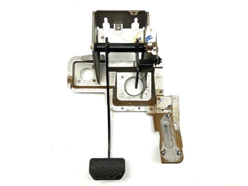 Brake Pedal Fits 2009 Suzuki SX4 Sedan 56710