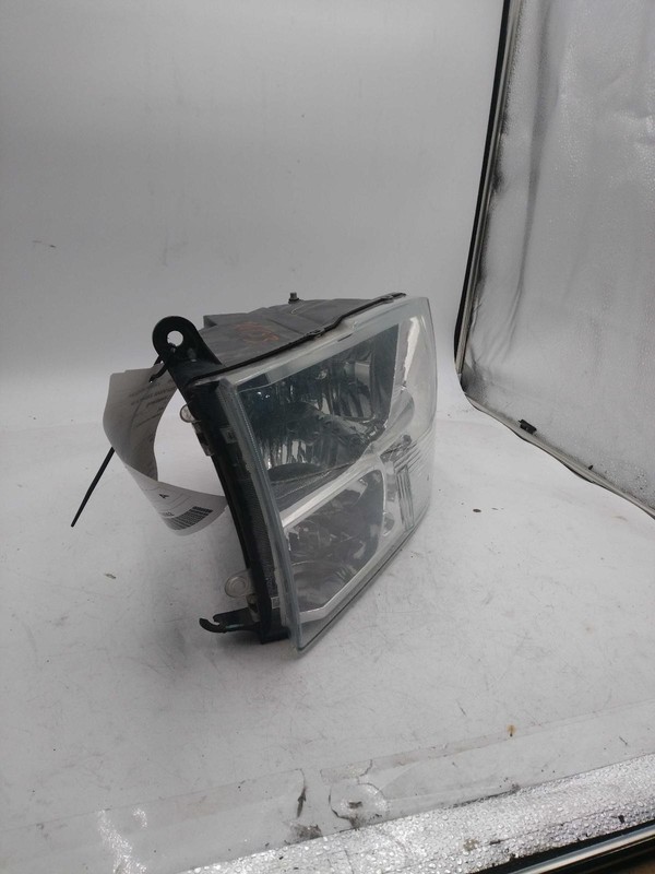 2014 RAM DODGE 2500 Pickup Left Headlight Assembly White OEM 240493 Used