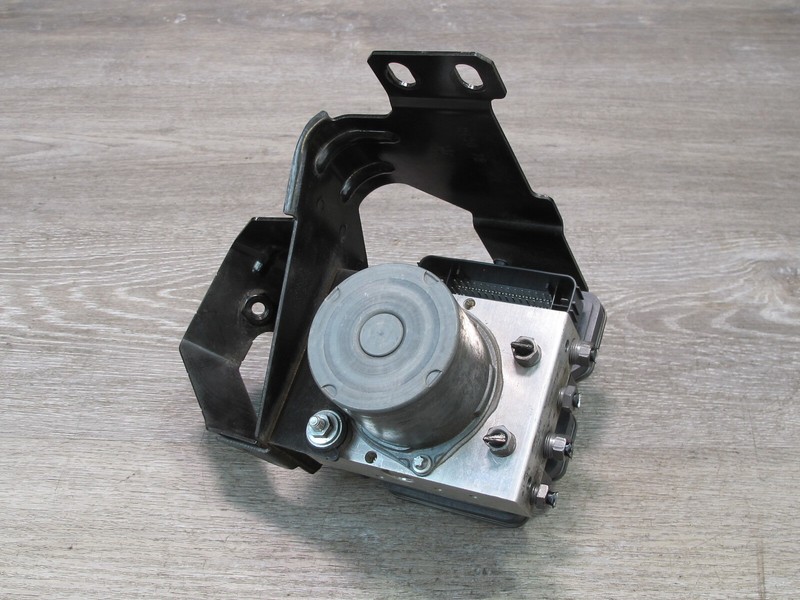 2017-2020 MASERATI LEVANTE M161 3.0L ANTILOCK BRAKE ABS PUMP MODULE 670035286