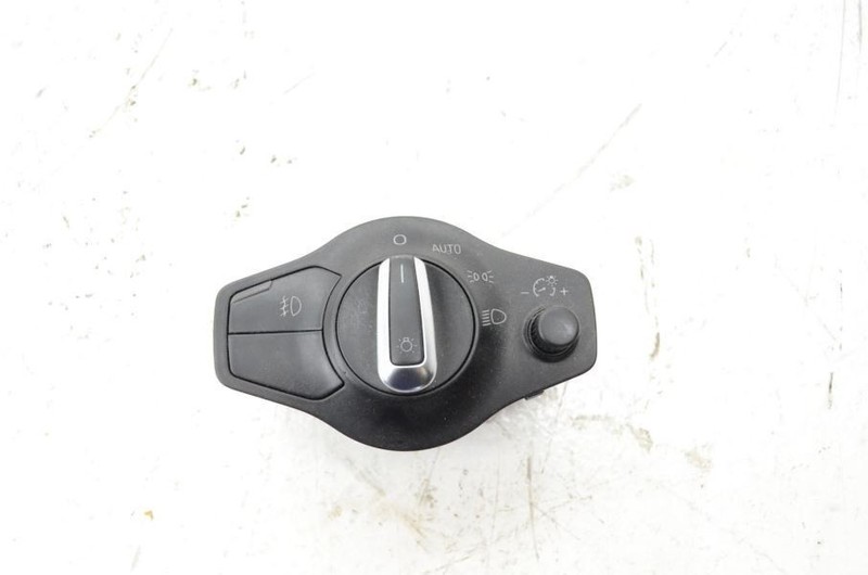 2008 Audi A5 3.2L Coupe Headlight Switch 8K0 941 531 J