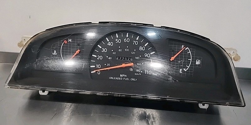 97 - 2000 TOYOTA TACOMA INSTRUMENT CLUSTER 277,176K MILES 83800-04060 MT OEM