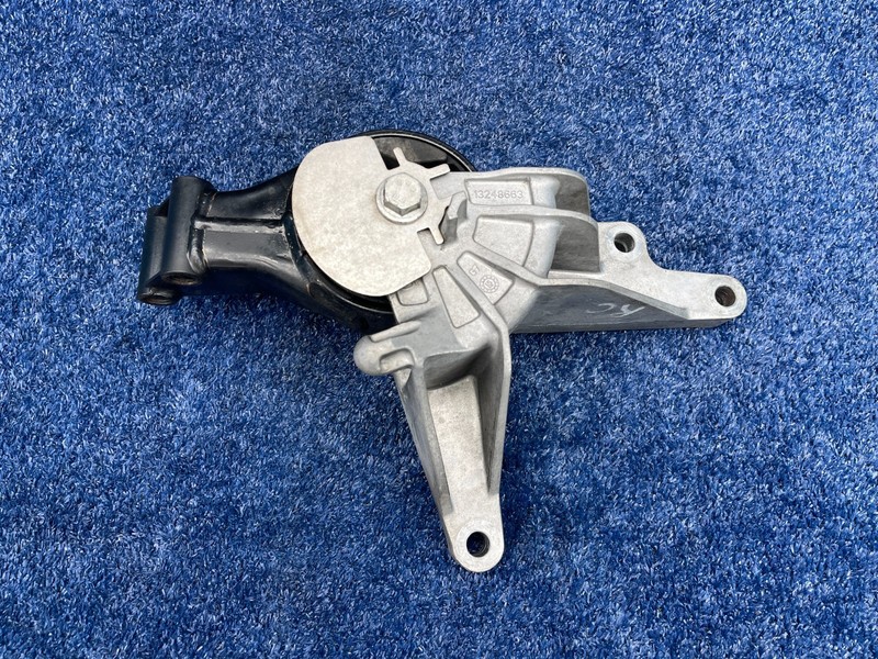 2016–2019 Buick Cascada Rear Automatic Transmission Mount Bracket OEM 13248663