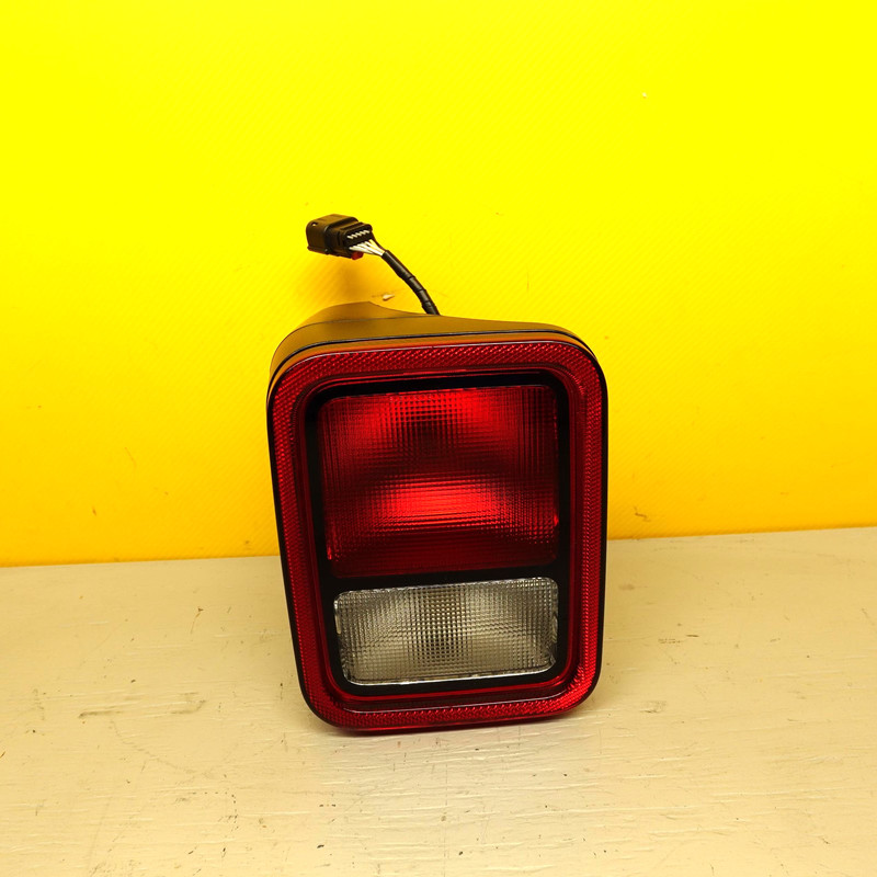 2018-2024 JEEP WRANGLER tail light lamp Incandescent Lh 68336577af