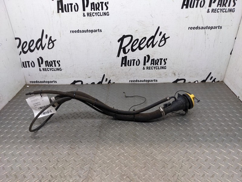 2007-2013 Chevy Silverado 1500 Fuel Filler Neck Assembly Filler Pipe OEM 1184383